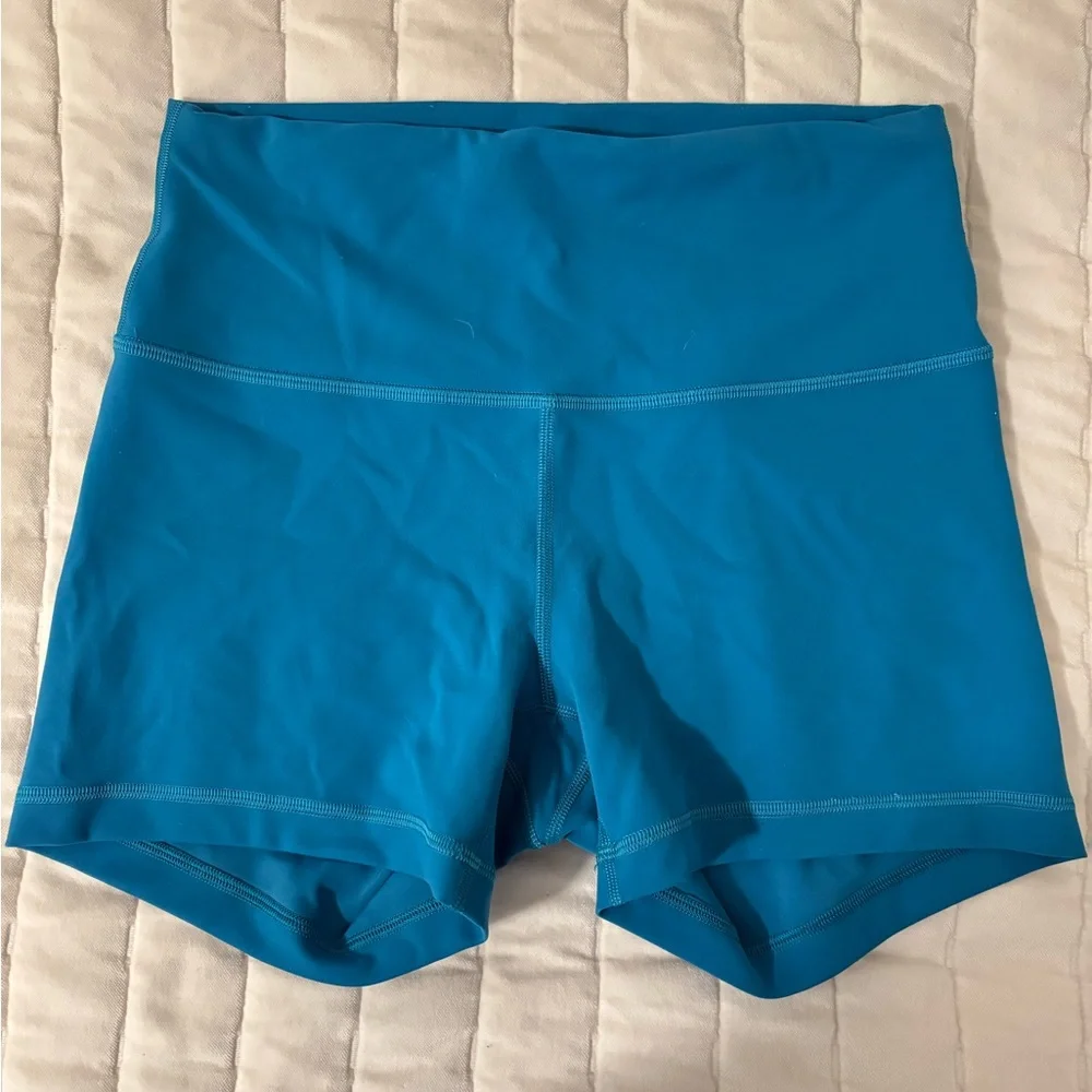 lululemon athletica High-Waist Active Shorts in Teal - Picture 2 of 3